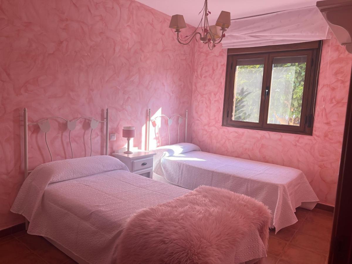Villa La Parra En El Corazon De La Sierra De Gata Santibanez el Alto Eksteriør billede